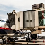 Acoplamiento de Aeropasillo en el AICM